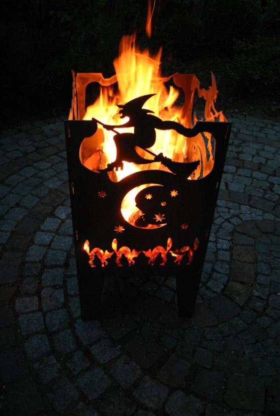 Feuerstelle mit Motiv